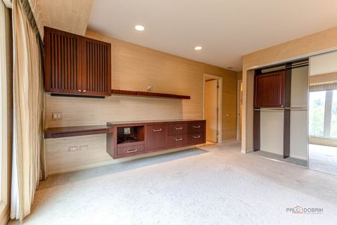 Tiny photo for 3860 Mission Hills Road #417, Northbrook, IL 60062 (MLS # 12452631)