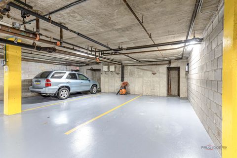 Tiny photo for 3860 Mission Hills Road #417, Northbrook, IL 60062 (MLS # 12452631)
