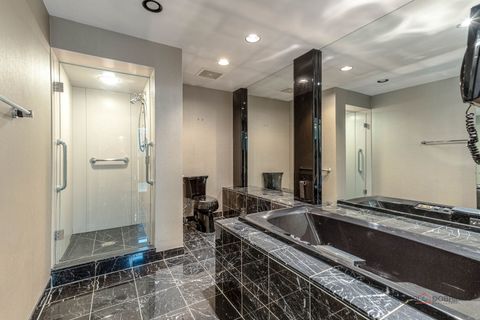 Tiny photo for 3860 Mission Hills Road #417, Northbrook, IL 60062 (MLS # 12452631)