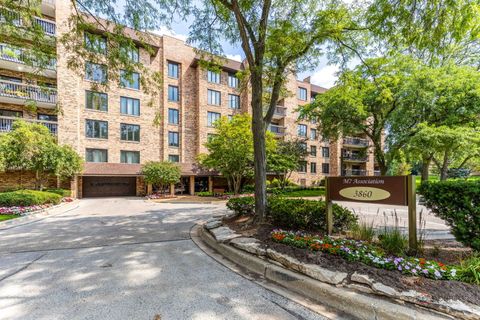 Photo of 3860 Mission Hills Road #417, Northbrook, IL 60062 (MLS # 12452631)