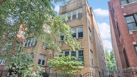 Photo of 7315 N Honore Street #3, Chicago, IL 60626 (MLS # 12631318)