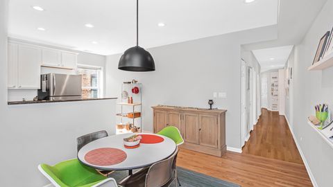 Tiny photo for 7315 N Honore Street #3, Chicago, IL 60626 (MLS # 12631318)