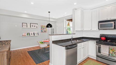 Tiny photo for 7315 N Honore Street #3, Chicago, IL 60626 (MLS # 12631318)