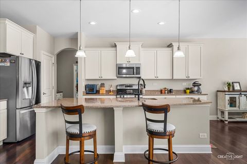 Tiny photo for 318 Winthrop Drive, Oswego, IL 60543 (MLS # 12642864)