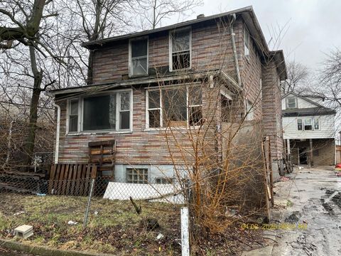 1221 E 72nd Place Chicago IL 60619