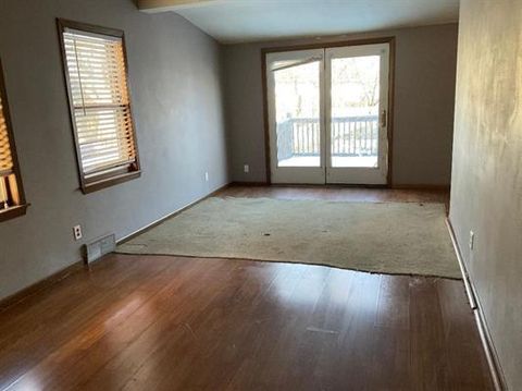 Tiny photo for 731 James Avenue, Rockford, IL 61107 (MLS # 12551003)