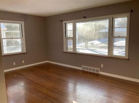 Tiny photo for 731 James Avenue, Rockford, IL 61107 (MLS # 12551003)