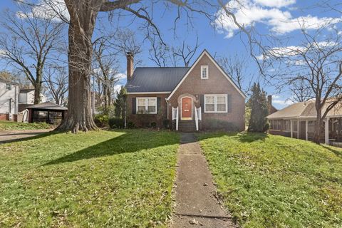 Tiny photo for 710 Pavey Avenue, Mt Vernon, IL 62864 (MLS # 12604177)