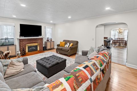 Tiny photo for 710 Pavey Avenue, Mt Vernon, IL 62864 (MLS # 12604177)