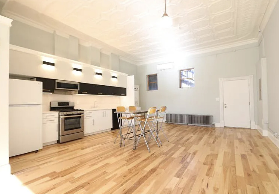 1316 W Erie Street 1E