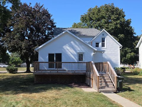 Tiny photo for 908 1st Avenue, Sterling, IL 61081 (MLS # 12483444)