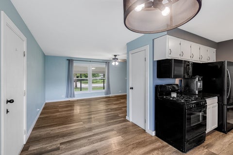 Tiny photo for 241 Arrowhead Trail, Carol Stream, IL 60188 (MLS # 12731238)