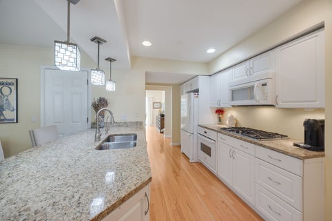 Tiny photo for 137 Welwyn Street, Lake Bluff, IL 60044 (MLS # 12671975)