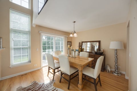 Tiny photo for 137 Welwyn Street, Lake Bluff, IL 60044 (MLS # 12671975)