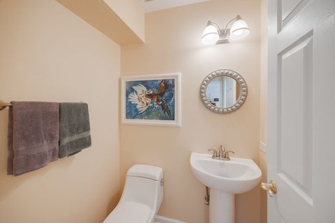 Tiny photo for 137 Welwyn Street, Lake Bluff, IL 60044 (MLS # 12671975)