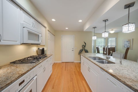 Tiny photo for 137 Welwyn Street, Lake Bluff, IL 60044 (MLS # 12671975)