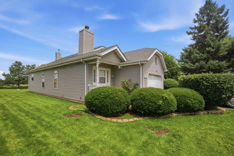 Tiny photo for 1622 Liberty Street, Hanover Park, IL 60133 (MLS # 12676273)