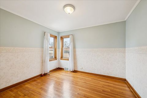Tiny photo for 5118 N New England Street, Chicago, IL 60656 (MLS # 12553577)