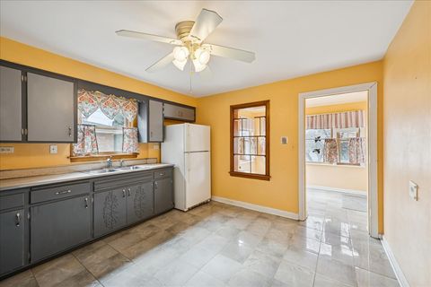 Tiny photo for 5118 N New England Street, Chicago, IL 60656 (MLS # 12553577)