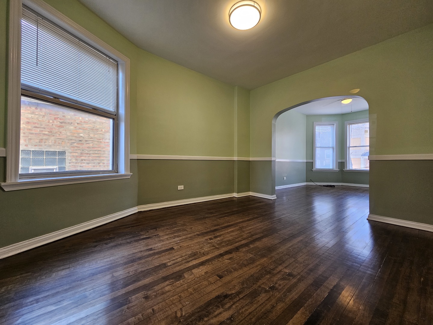 639 N Saint Louis Avenue 1