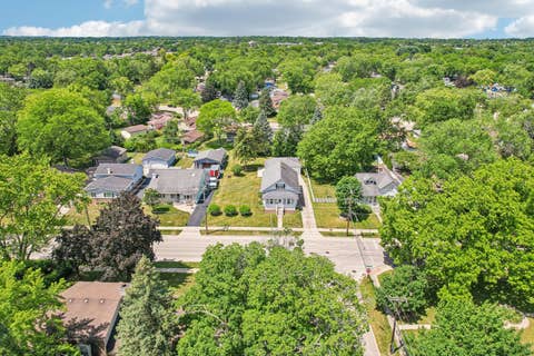 Tiny photo for 470 N Prairie Avenue, Mundelein, IL 60060 (MLS # 12665306)