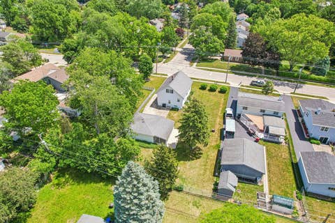 Tiny photo for 470 N Prairie Avenue, Mundelein, IL 60060 (MLS # 12665306)