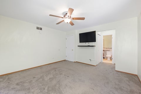 Tiny photo for 1818 N Sheridan Road, Waukegan, IL 60087 (MLS # 12763184)