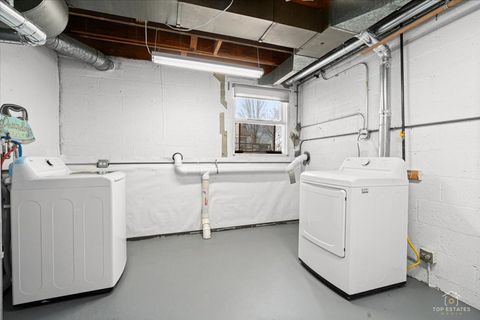 Tiny photo for 114 N Salem Avenue, Arlington Heights, IL 60005 (MLS # 12598213)