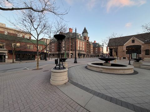 Tiny photo for 114 N Salem Avenue, Arlington Heights, IL 60005 (MLS # 12598213)