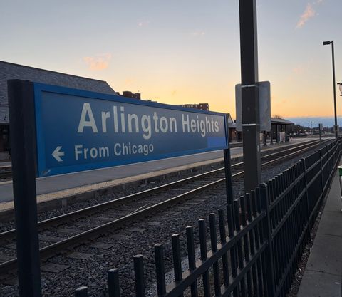 Tiny photo for 114 N Salem Avenue, Arlington Heights, IL 60005 (MLS # 12598213)