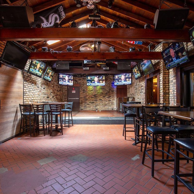 948 W Webster Avenue