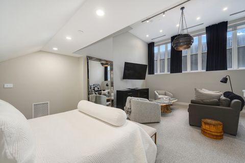 Tiny photo for 850 W Adams Street #7C, Chicago, IL 60607 (MLS # 12515477)