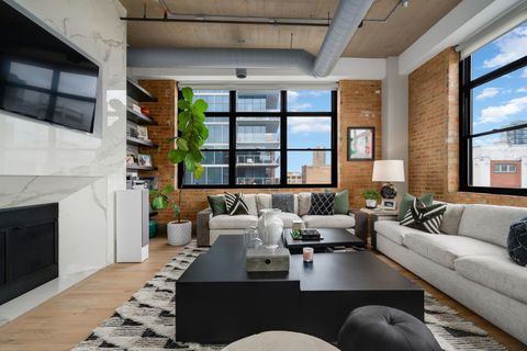 Tiny photo for 850 W Adams Street #7C, Chicago, IL 60607 (MLS # 12515477)