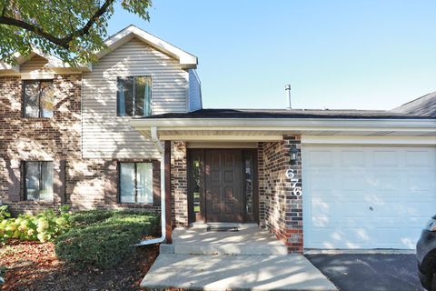 Tiny photo for 676 W Cross Creek Drive #B2, Roselle, IL 60172 (MLS # 12499991)
