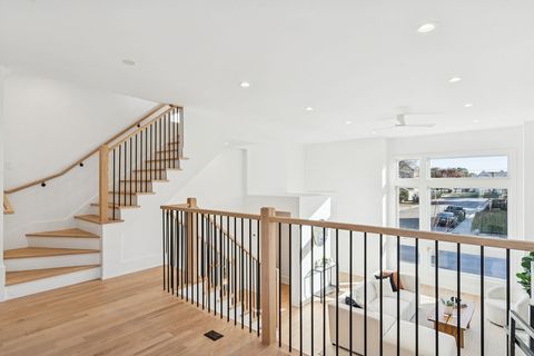 Tiny photo for 702 E 41 Street, Chicago, IL 60653 (MLS # 12578771)