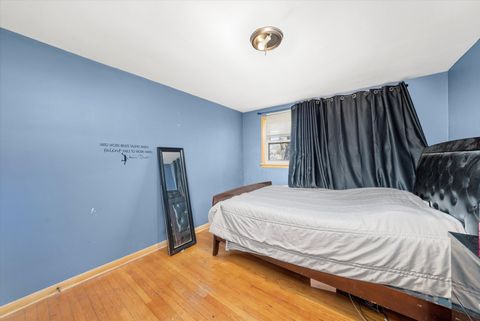 Tiny photo for 1012 E 159th Place, South Holland, IL 60473 (MLS # 12456022)