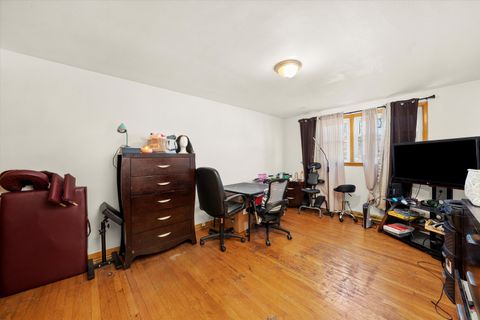 Tiny photo for 1012 E 159th Place, South Holland, IL 60473 (MLS # 12456022)