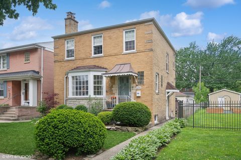 6134 N Tripp Avenue Chicago IL 60646
