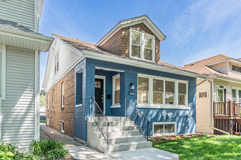 Photo of 5837 N Marmora Avenue, Chicago, IL 60646 (MLS # 12768569)