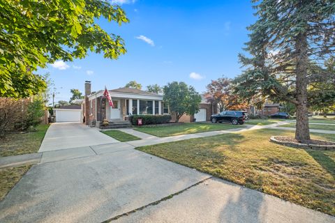 Tiny photo for 3223 W 98th Street, Evergreen Park, IL 60805 (MLS # 12488449)