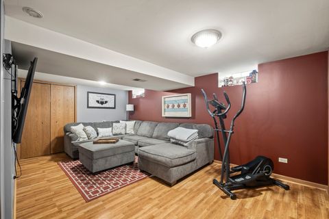 Tiny photo for 3223 W 98th Street, Evergreen Park, IL 60805 (MLS # 12488449)