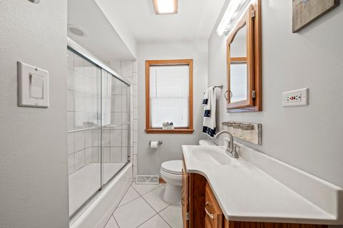 Tiny photo for 3223 W 98th Street, Evergreen Park, IL 60805 (MLS # 12488449)
