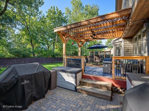 Tiny photo for 360 Long Oak Drive, West Chicago, IL 60185 (MLS # 12479887)