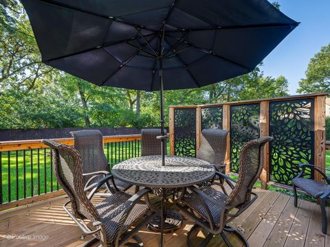 Tiny photo for 360 Long Oak Drive, West Chicago, IL 60185 (MLS # 12479887)