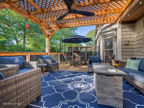 Tiny photo for 360 Long Oak Drive, West Chicago, IL 60185 (MLS # 12479887)