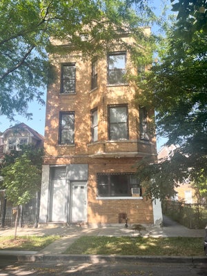 2706 S SAINT LOUIS AVE # 2F, CHICAGO, IL 60623 - Image f90c4e6eb717d223e4b53e30932a60ee/2603625352