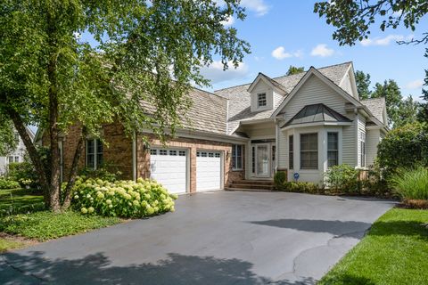 1745 W Newport Court Lake Forest IL 60045