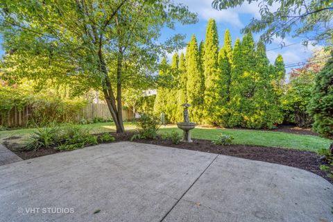 A home in Des Plaines