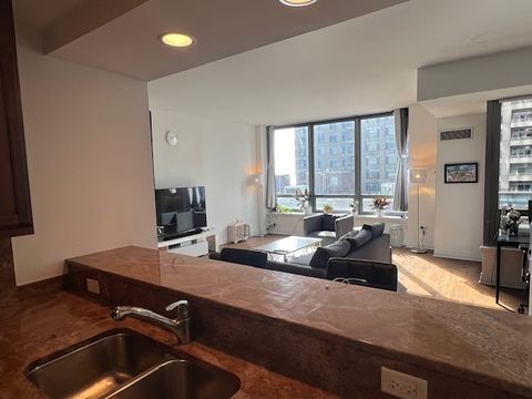 Tiny photo for 600 N Lake Shore Drive #914, Chicago, IL 60611 (MLS # 12558408)