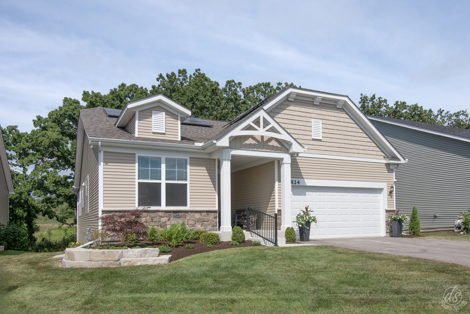 824 Spring Drive